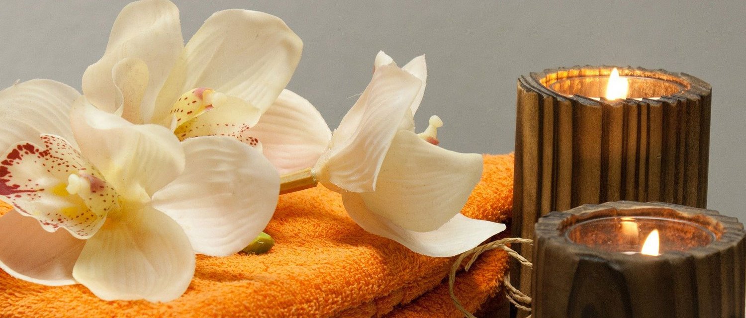 AROMAÖLMASSAGE JETZT BUCHEN!